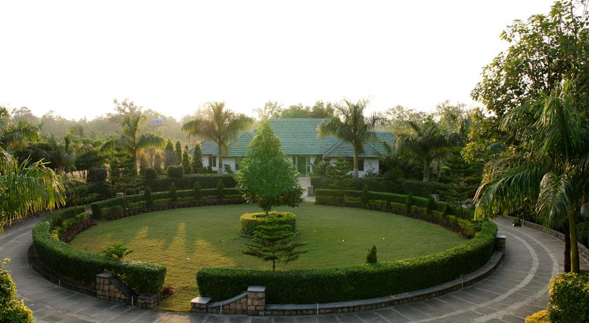 Village Machaan Resorts